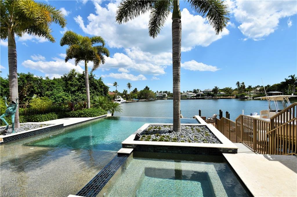 AQUALANE SHORES - Residential