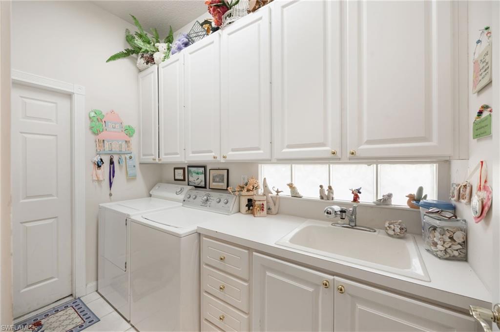 ISLAND WALK - Residential