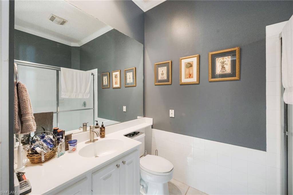 ISLAND WALK - Residential