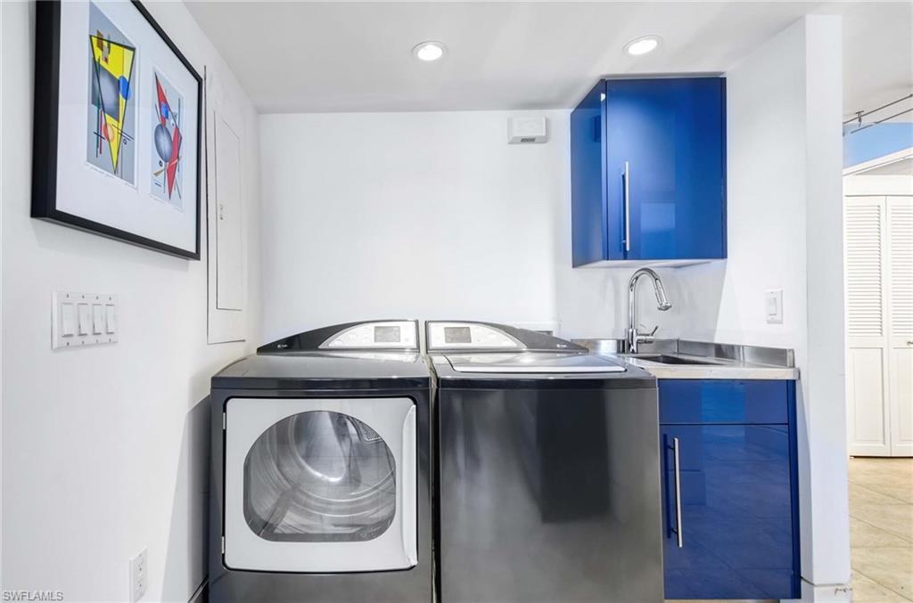 WHITEHALL - Residential