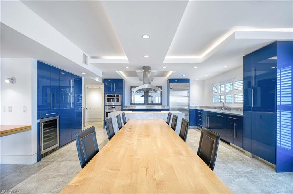 WHITEHALL - Residential