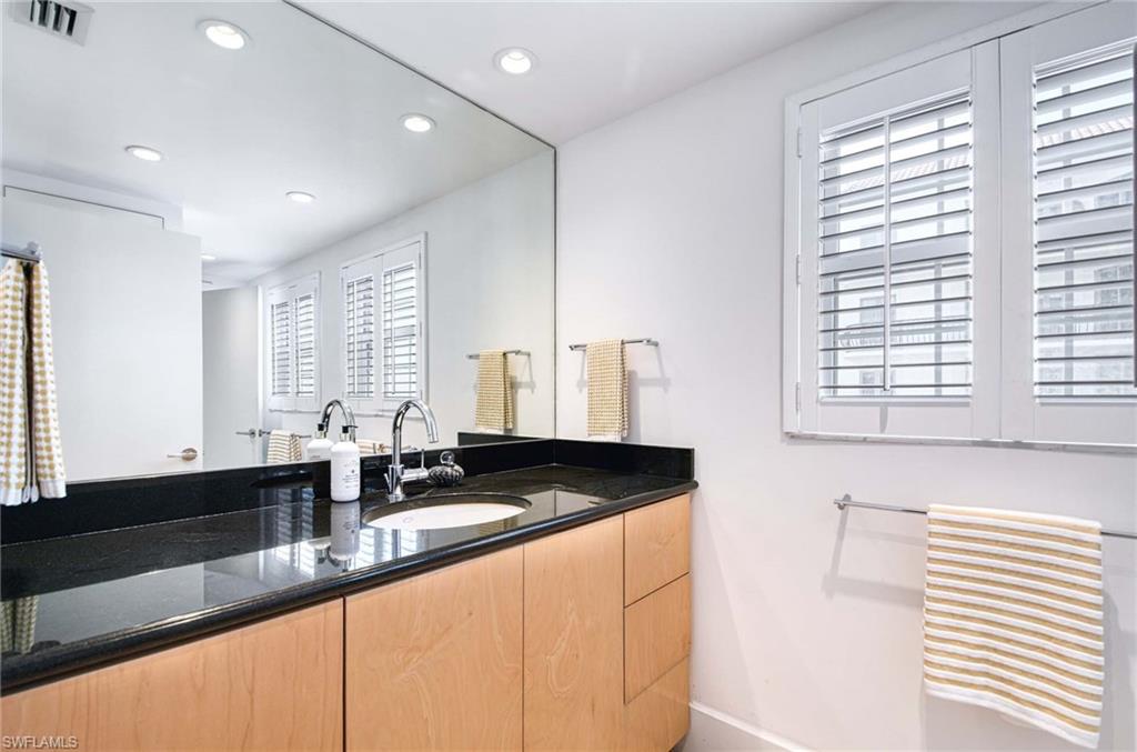 WHITEHALL - Residential