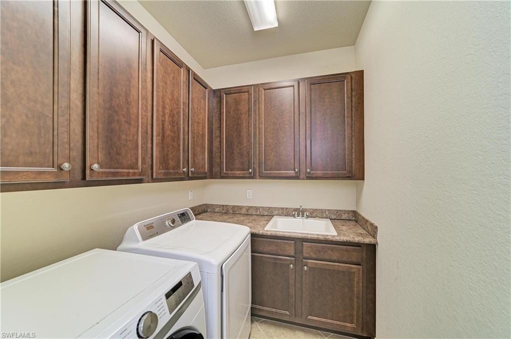RIVERSTONE - Residential
