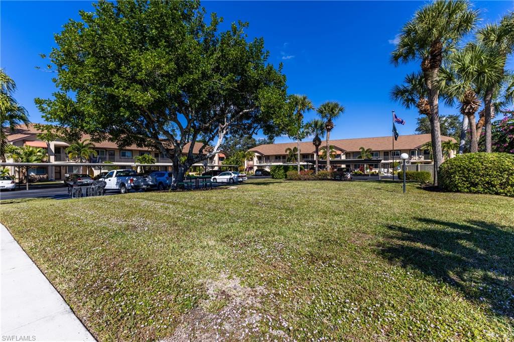 COUNTRY CLUB VILLAGE - Residential