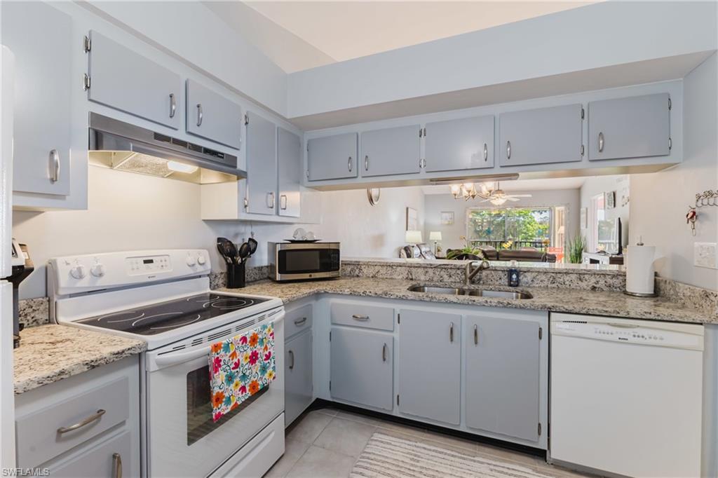 COUNTRY CLUB VILLAGE - Residential