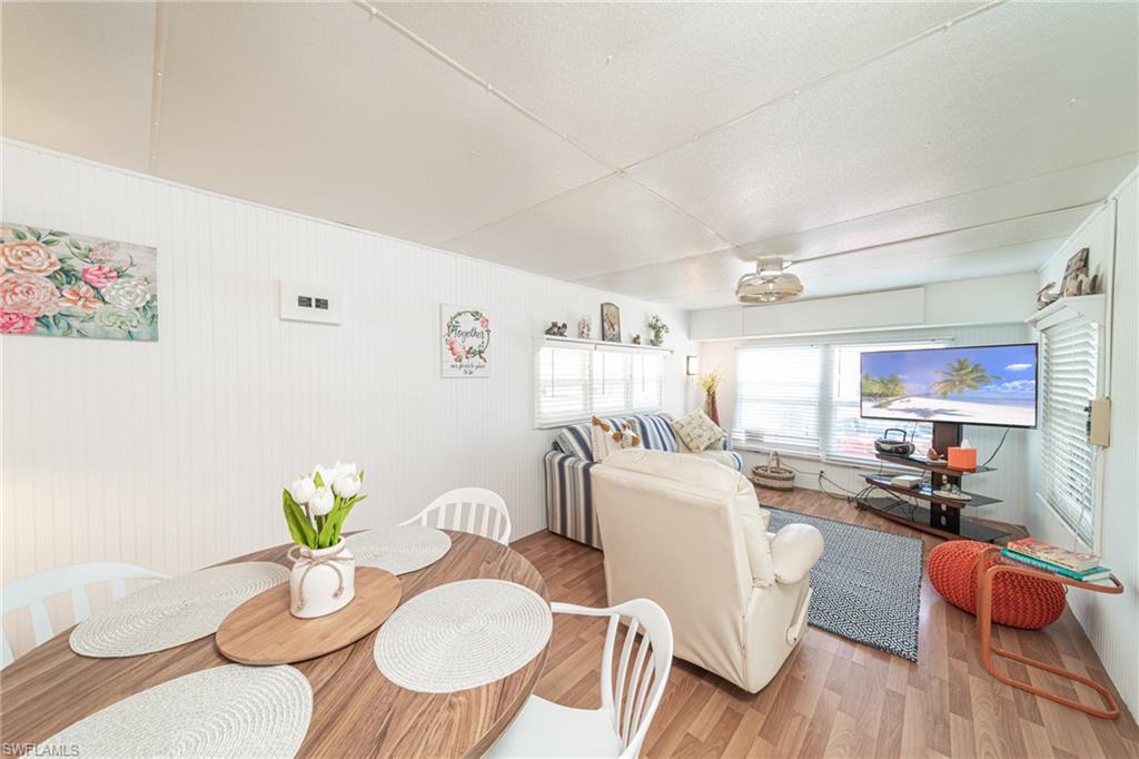 MARINERS COVE - Residential