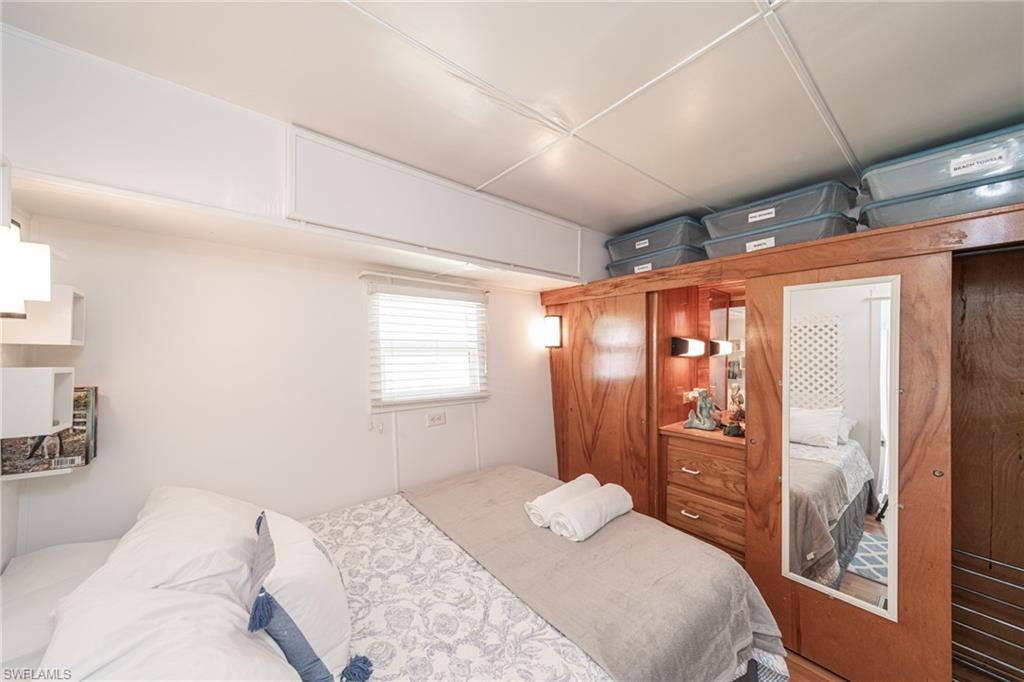 MARINERS COVE - Residential