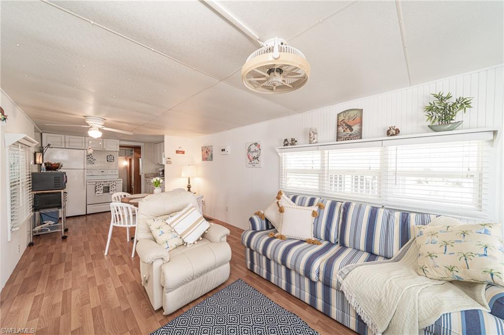 MARINERS COVE - Residential