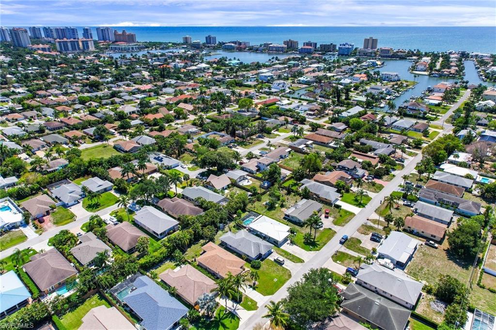 NAPLES PARK - Residential