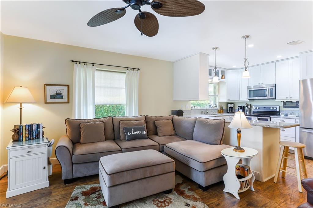 NAPLES PARK - Residential