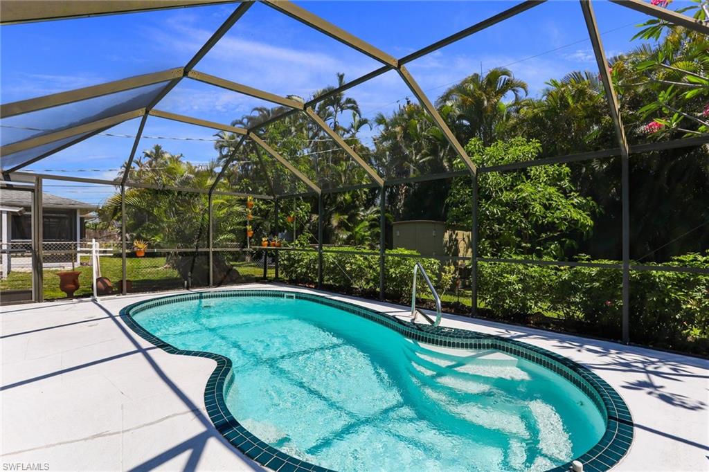 NAPLES PARK - Residential