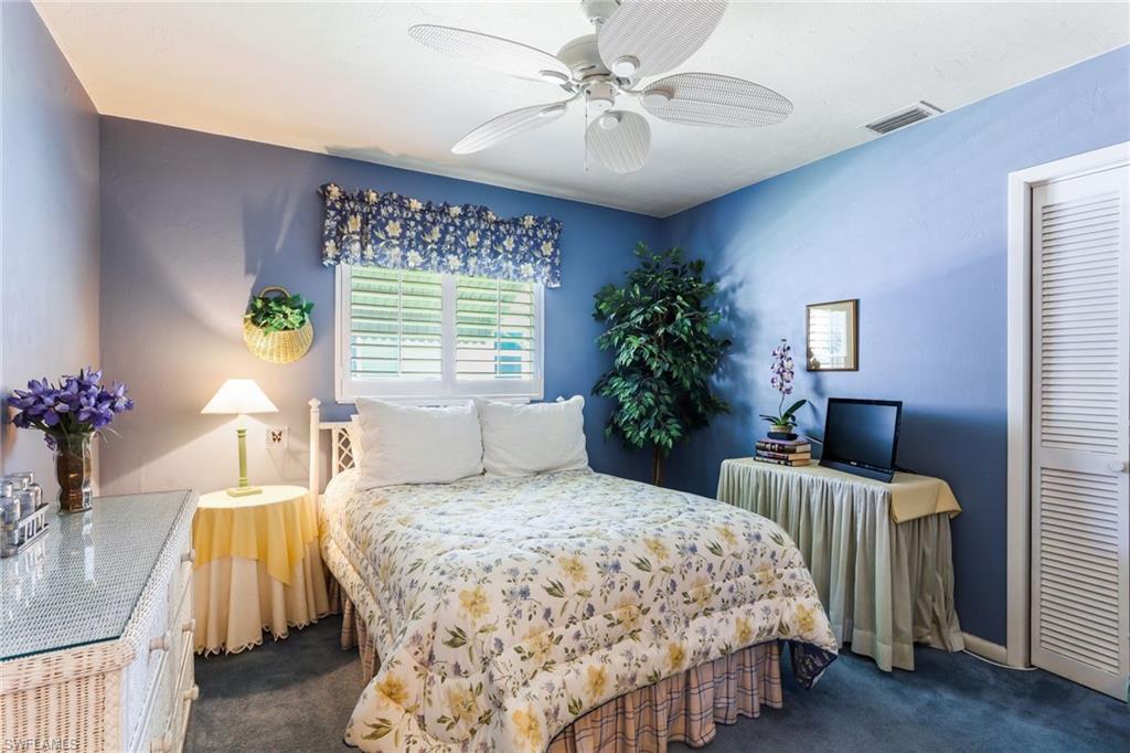 NAPLES PARK - Residential