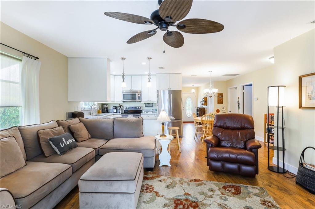 NAPLES PARK - Residential