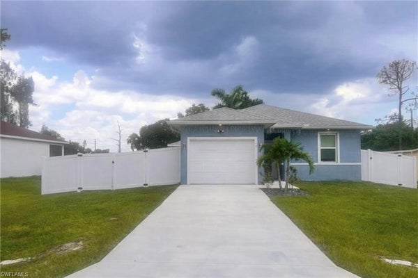 118 LUCILLE AVE, FORT MYERS, FL 33916 - Image bc7c1506c17007ee80ecf6d5d2acbf0f/2695154785