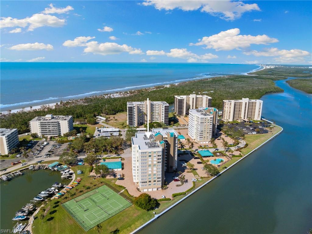GULF BREEZE AT VANDERBILT - Residential