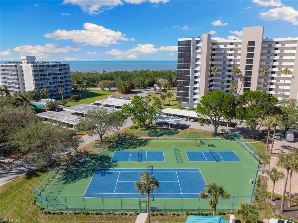 GULF BREEZE AT VANDERBILT - Residential