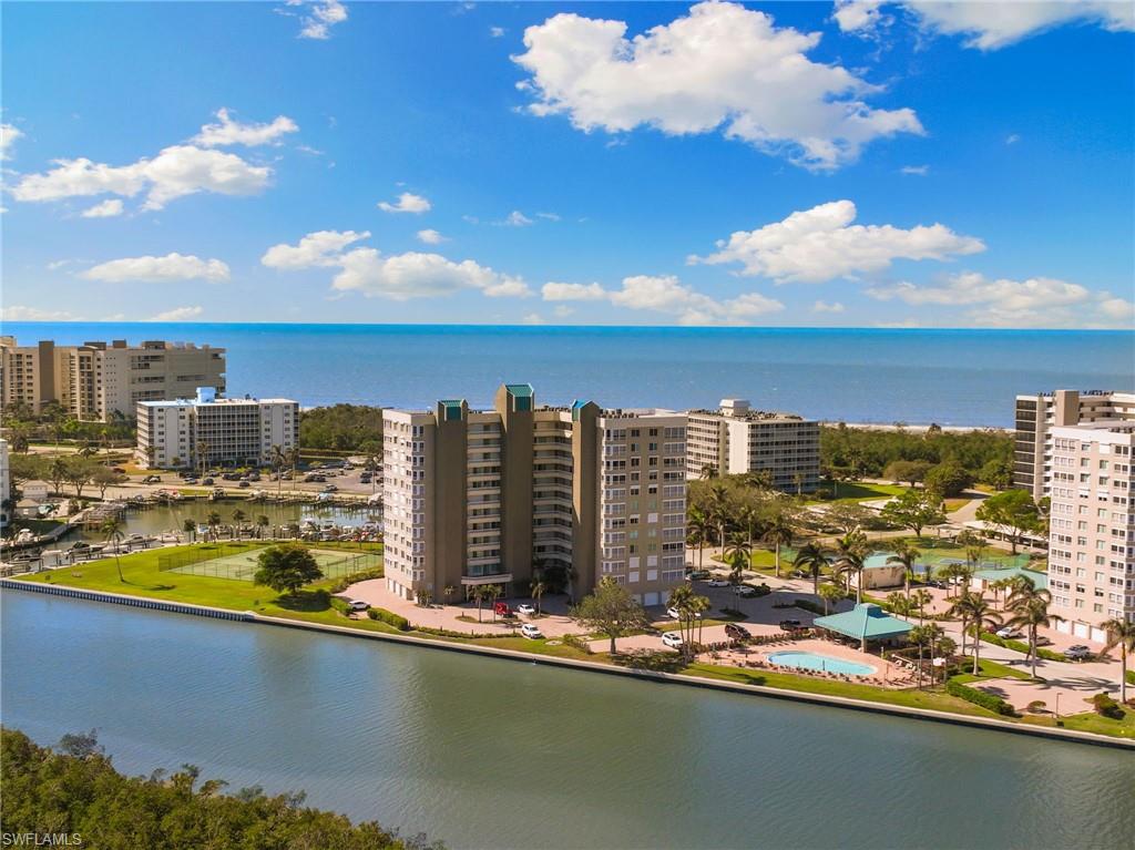 GULF BREEZE AT VANDERBILT - Residential