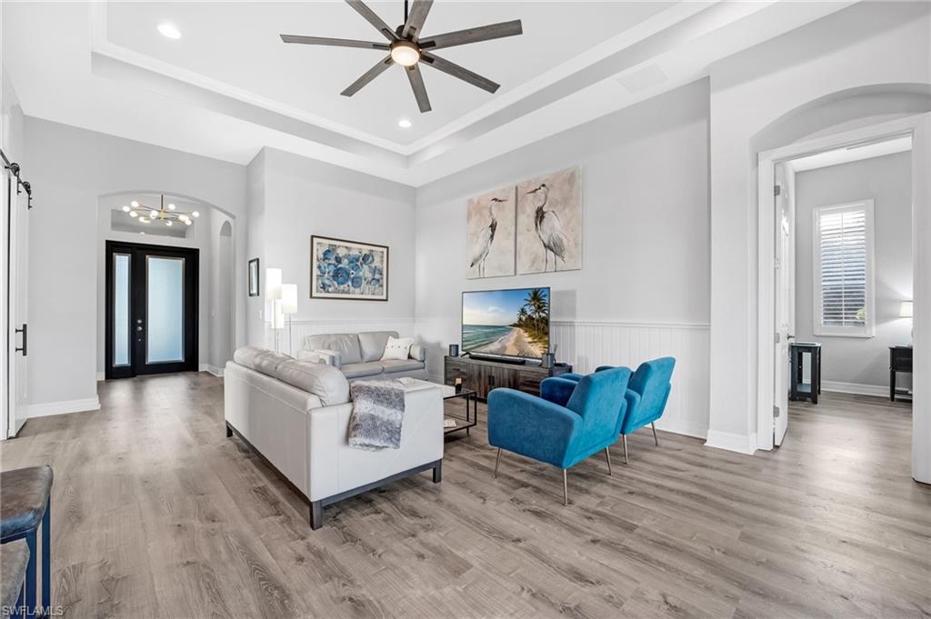 WILLOW RIDGE - Residential