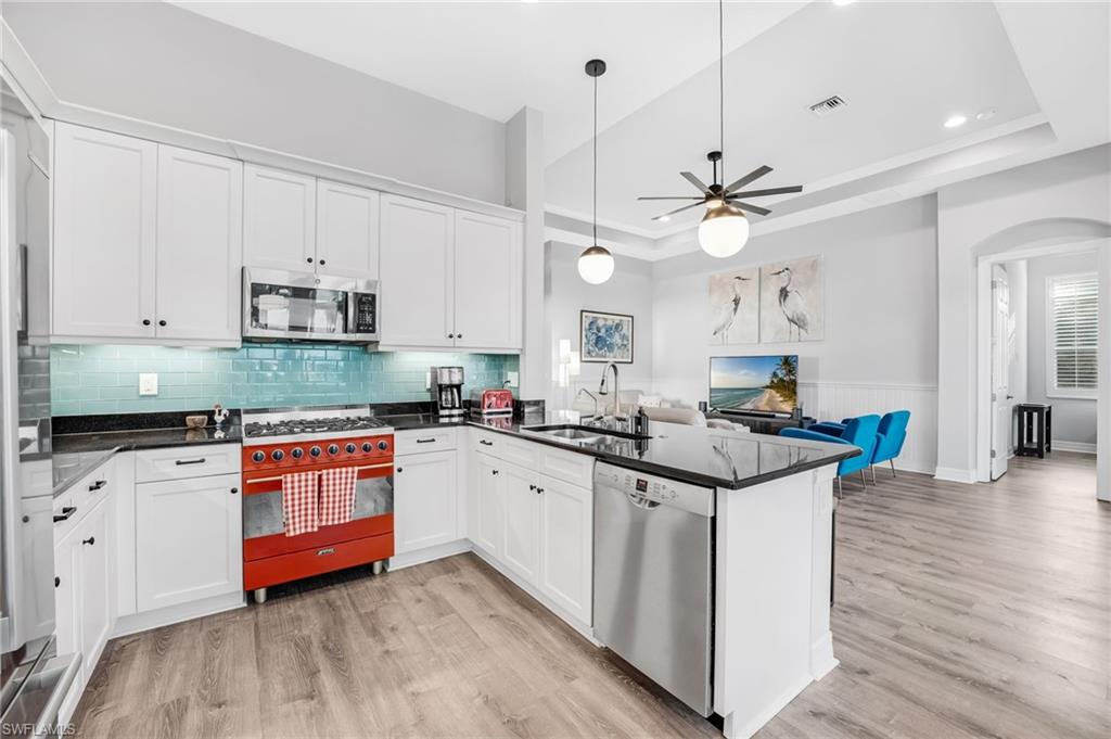 WILLOW RIDGE - Residential