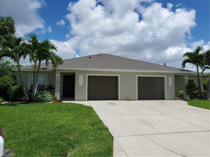 Really nice 3 bedroom 2 bathroom duplex for rent, spacious rooms and well taken care. Lawn care is included in rent.