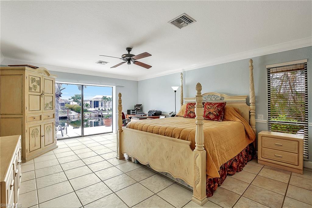 MARCO BEACH - Residential