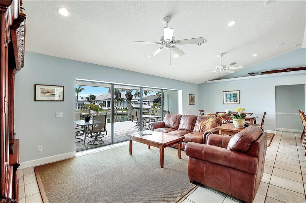 MARCO BEACH - Residential