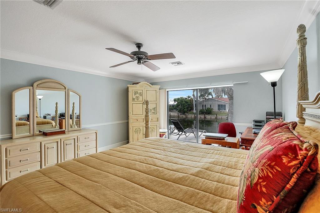 MARCO BEACH - Residential