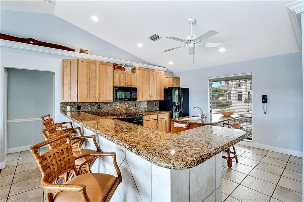 MARCO BEACH - Residential