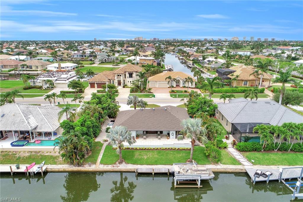 MARCO BEACH - Residential