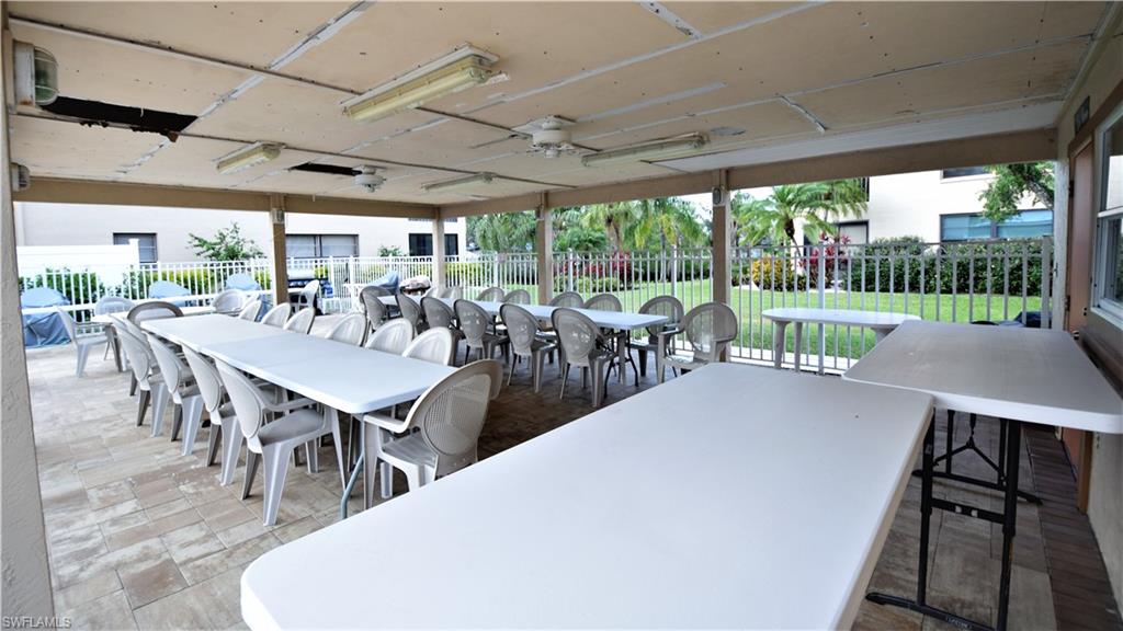 YACHTSMANS COVE - Residential