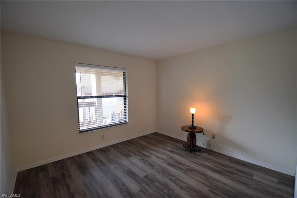 YACHTSMANS COVE - Residential