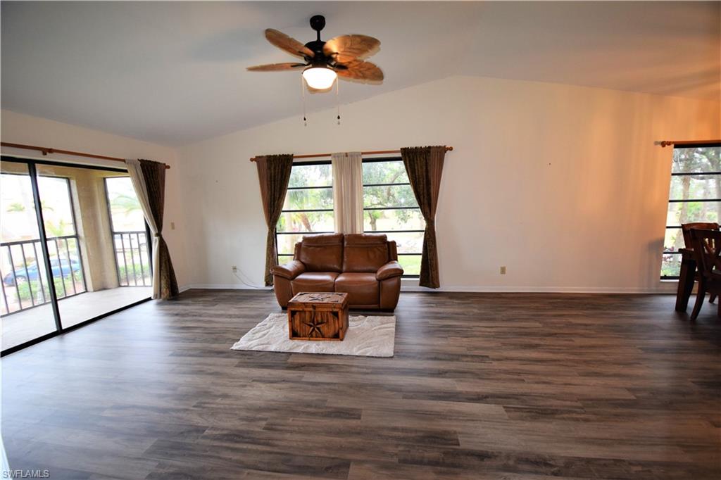 YACHTSMANS COVE - Residential