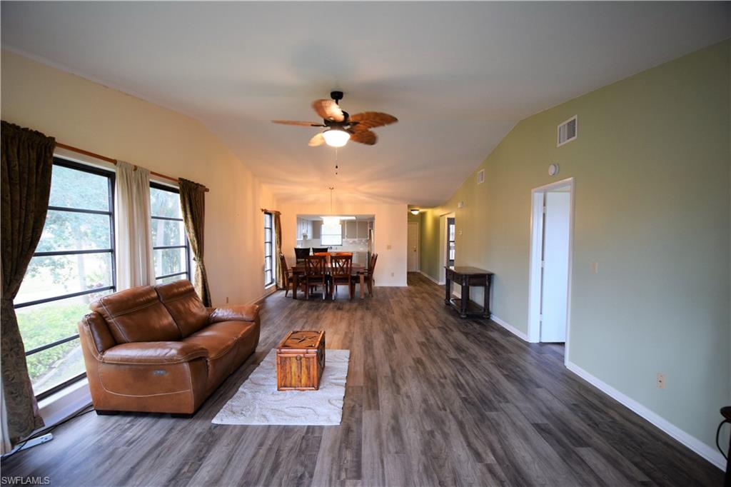 YACHTSMANS COVE - Residential