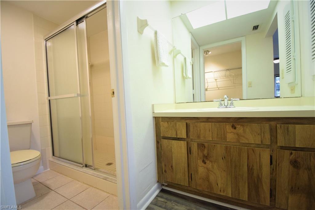 YACHTSMANS COVE - Residential