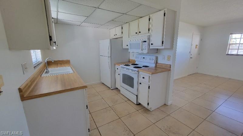 MYERLEE ESQUIRE COURTS CONDO - Residential