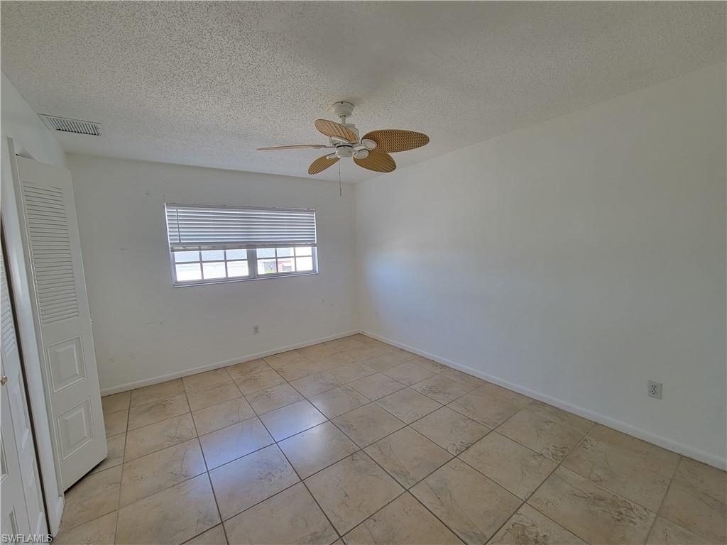 MYERLEE ESQUIRE COURTS CONDO - Residential