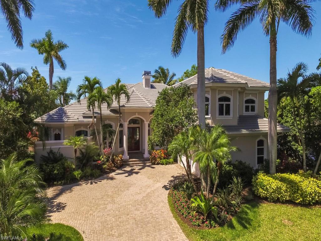 MOORINGS - Residential