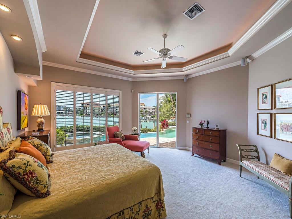 MOORINGS - Residential