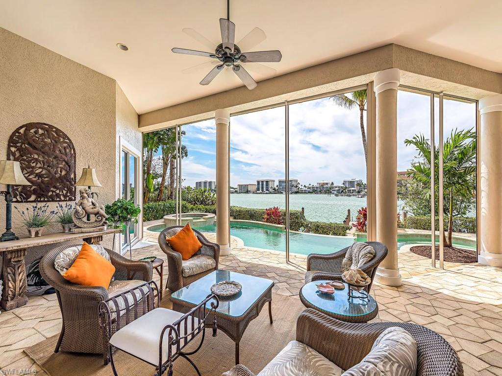 MOORINGS - Residential