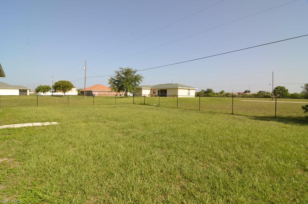 CAPE CORAL - Residential