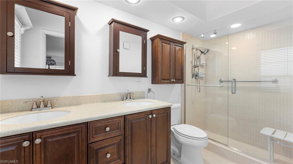 LAKEWOOD - Residential Lease