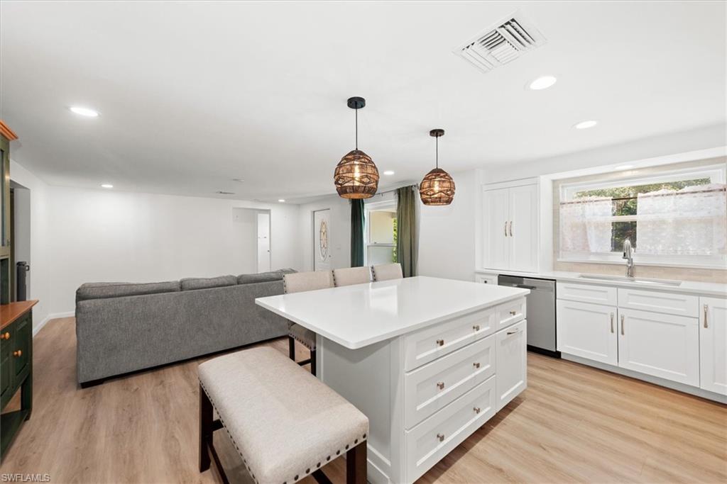 YACHT CLUB COLONY - Residential