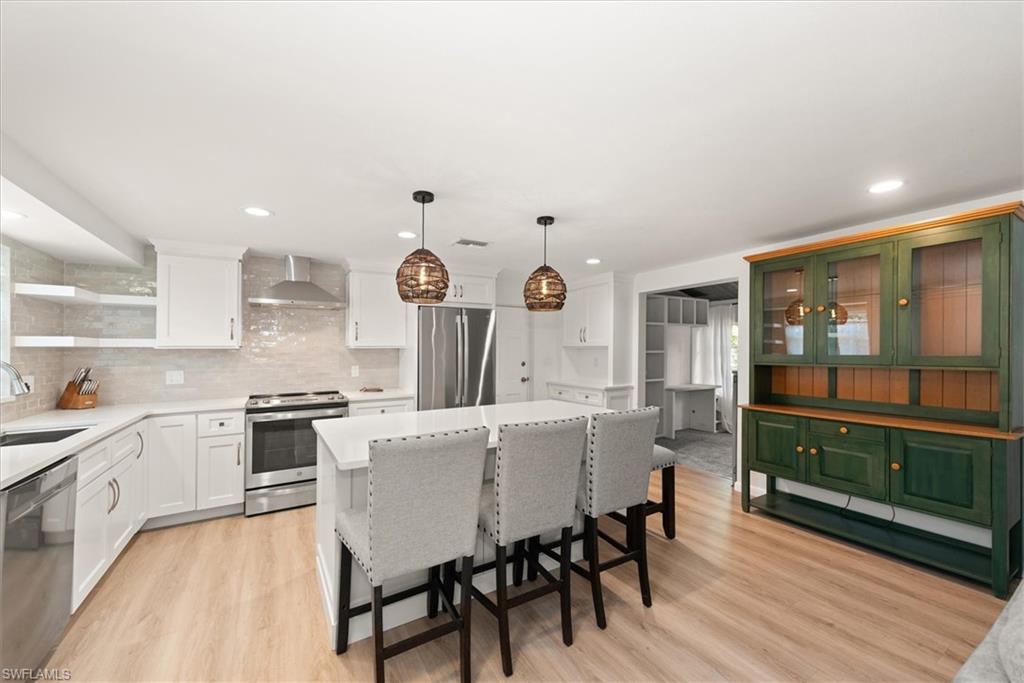 YACHT CLUB COLONY - Residential