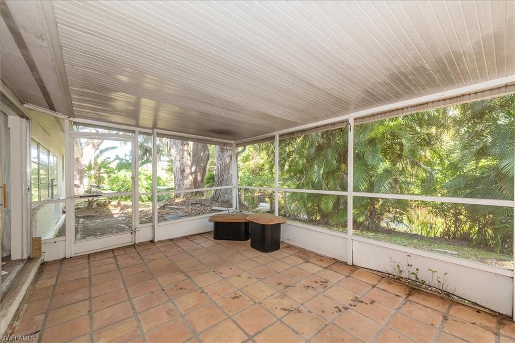 YACHT CLUB COLONY - Residential