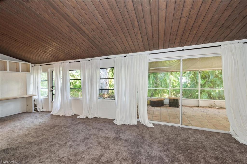 YACHT CLUB COLONY - Residential