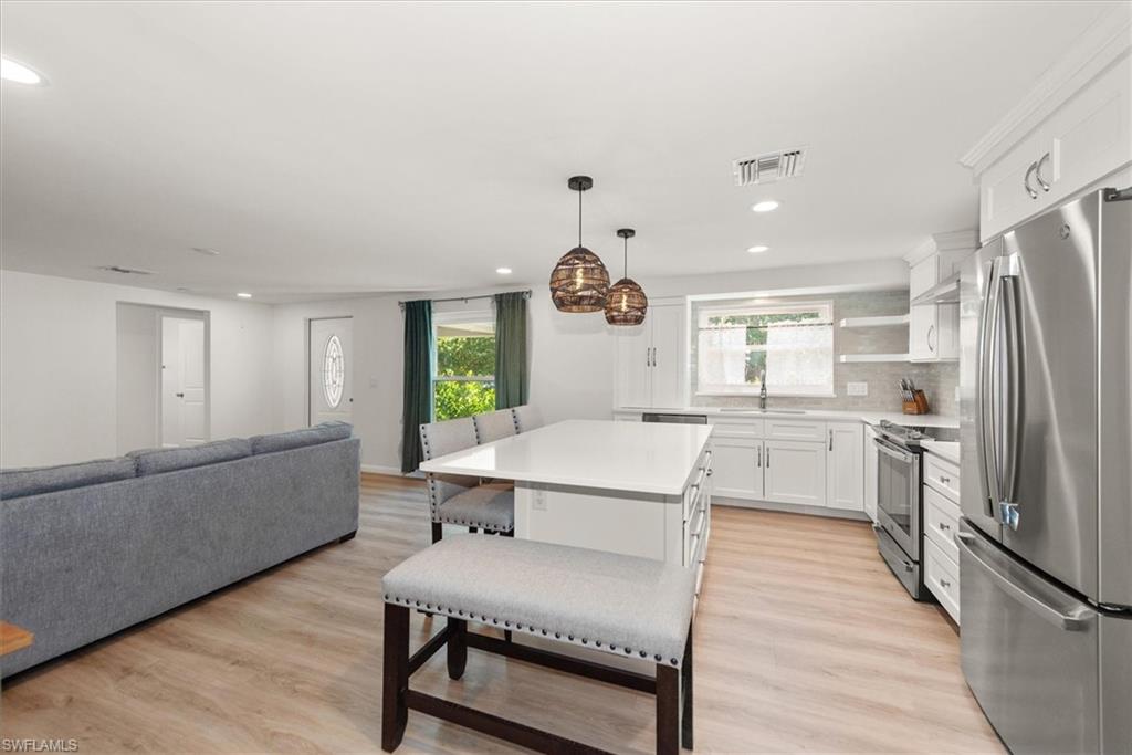 YACHT CLUB COLONY - Residential