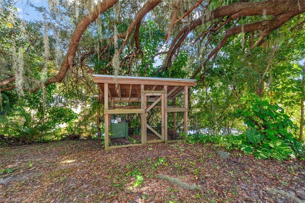 YACHT CLUB COLONY - Residential