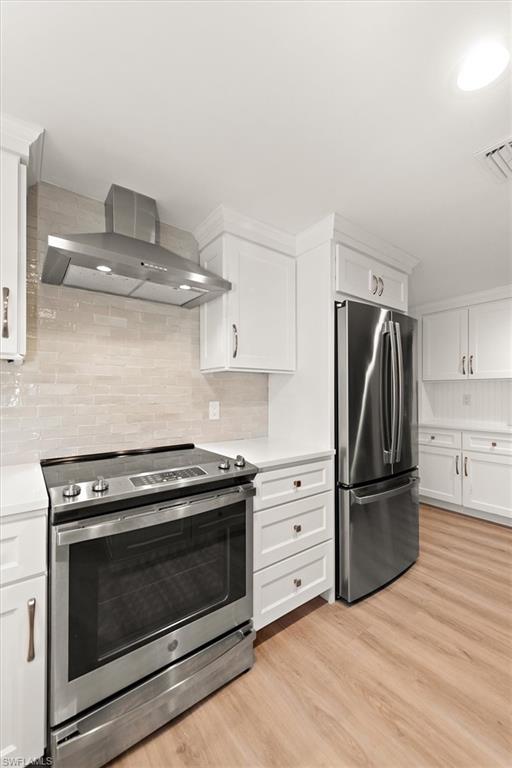 YACHT CLUB COLONY - Residential