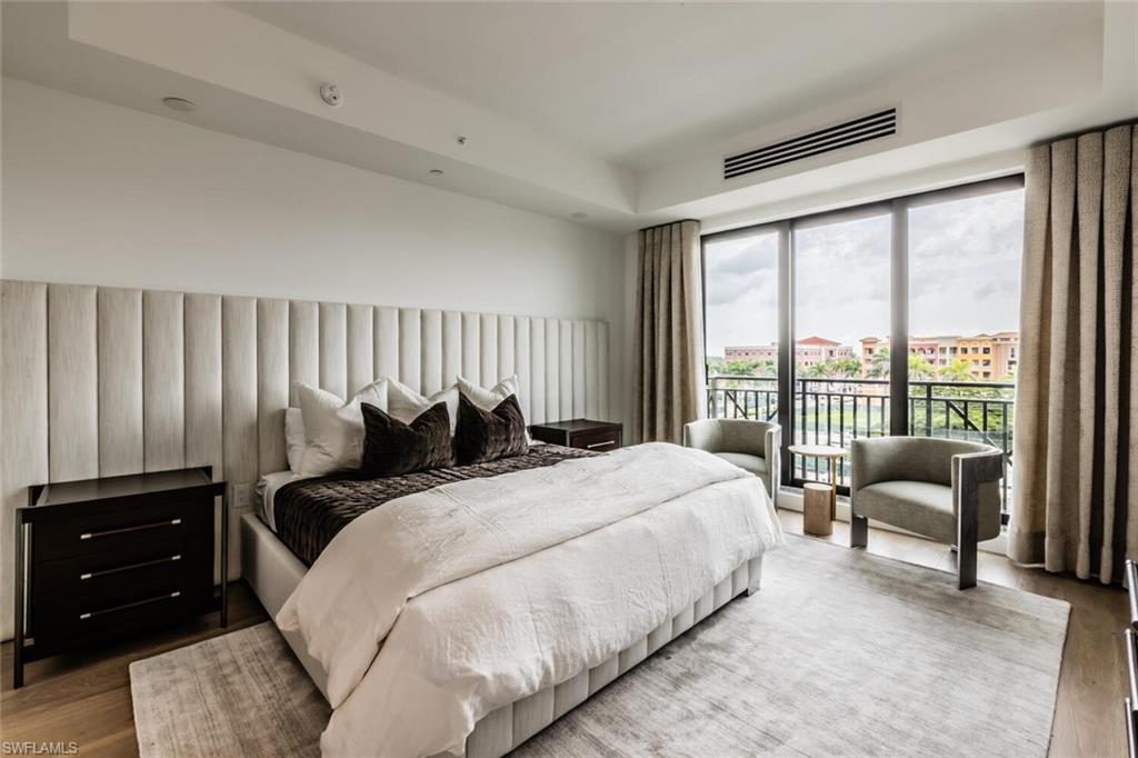 QUATTRO AT NAPLES SQUARE - Residential