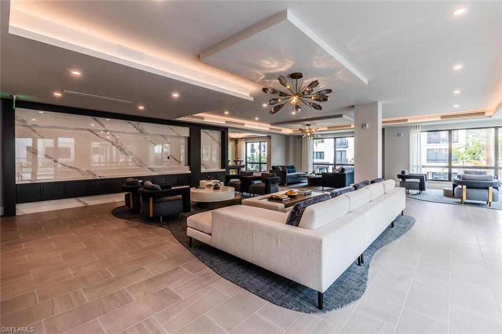 QUATTRO AT NAPLES SQUARE - Residential